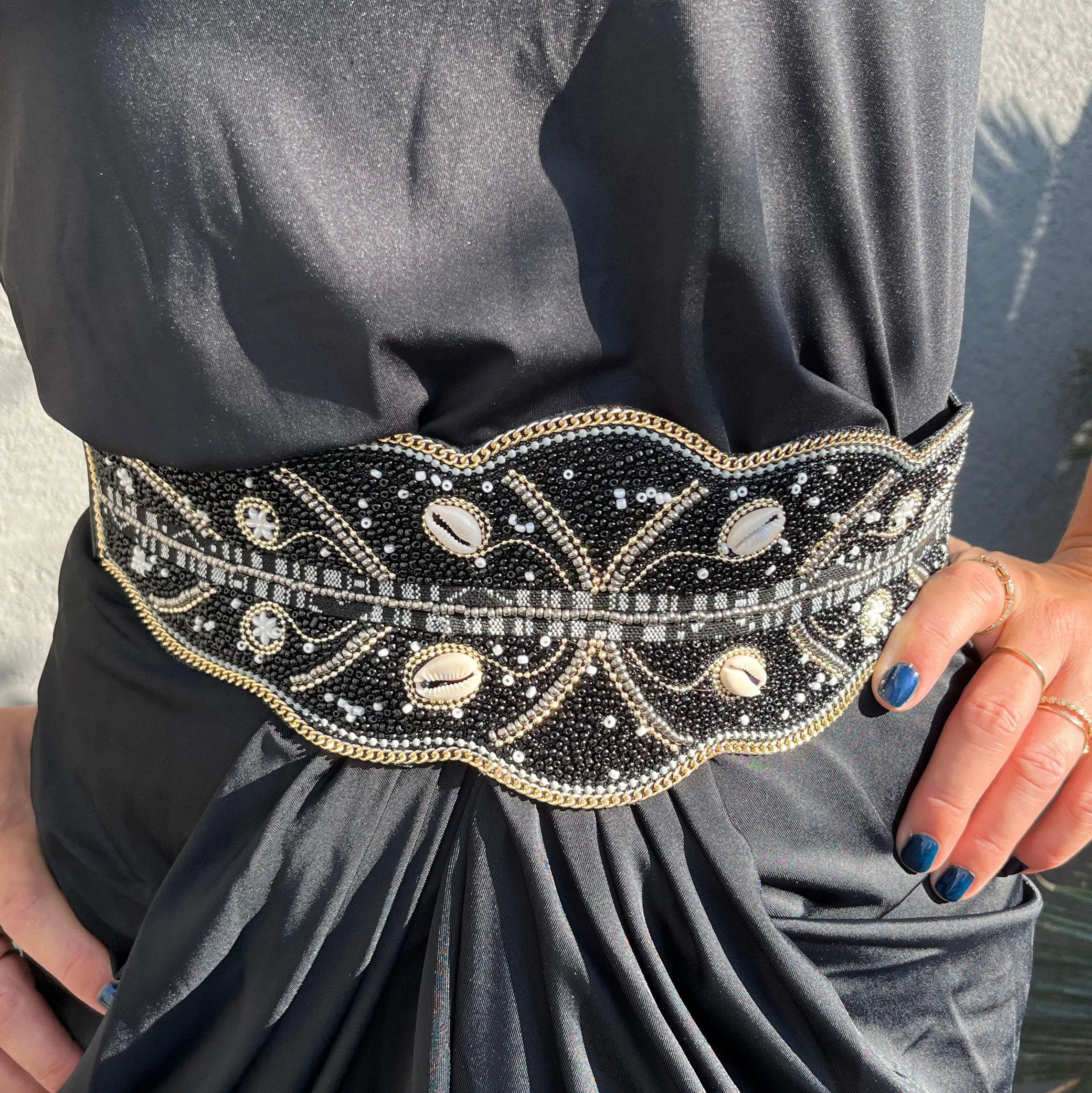 Wide belt with colorful beads LPRBE2206- Black